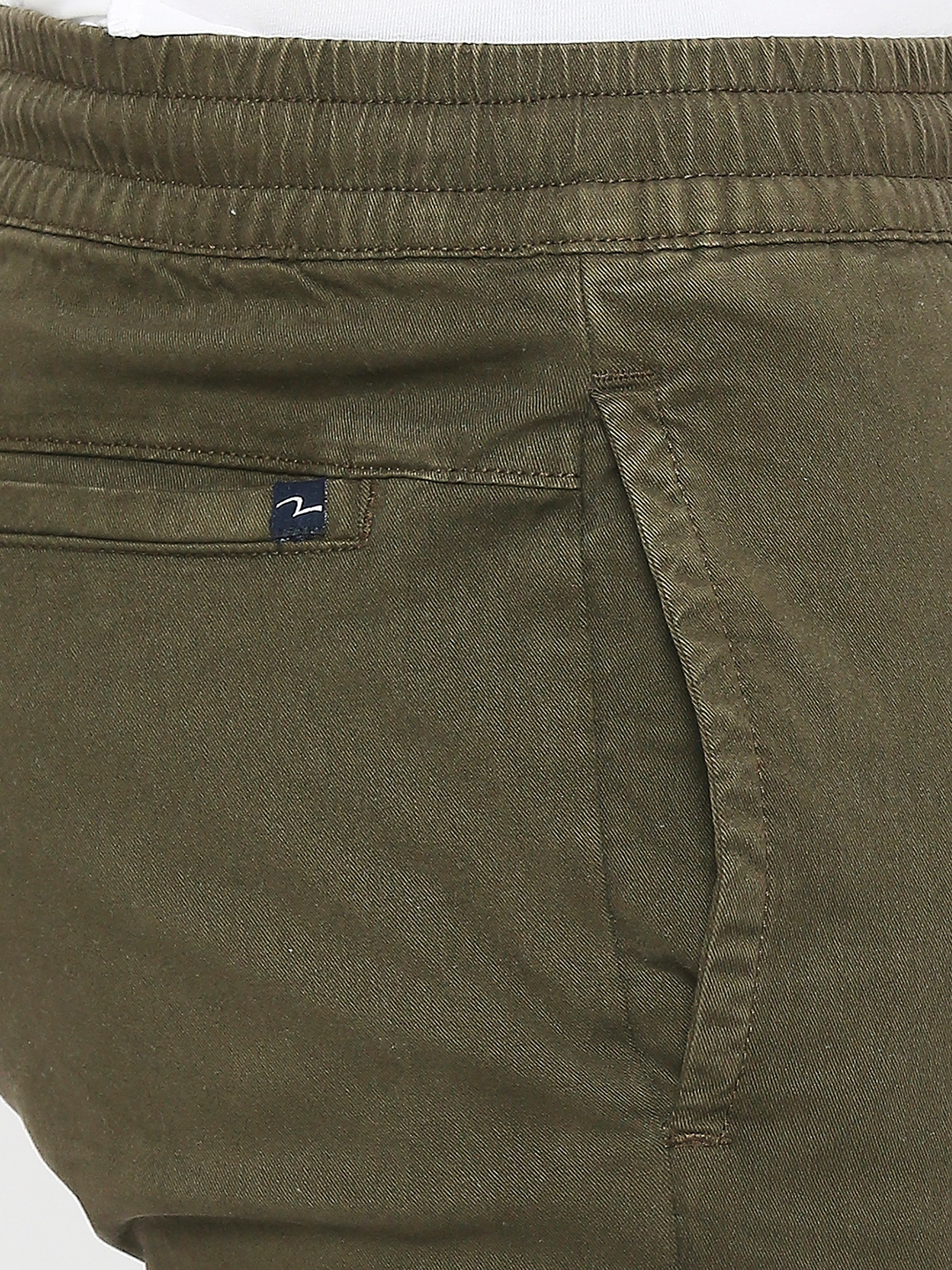 spykar | Spykar Men Military Green Lycra Slim Fit Ankle Length Plain Trousers 4
