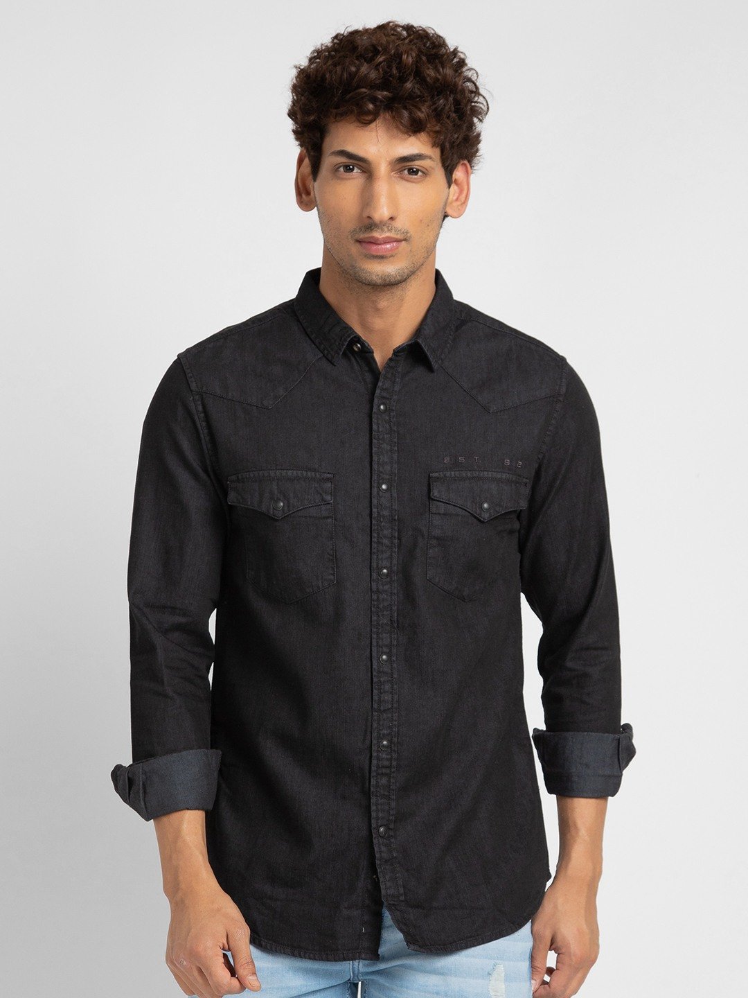 Spykar Men Washed Black Cotton Slim Fit Denim Shirt