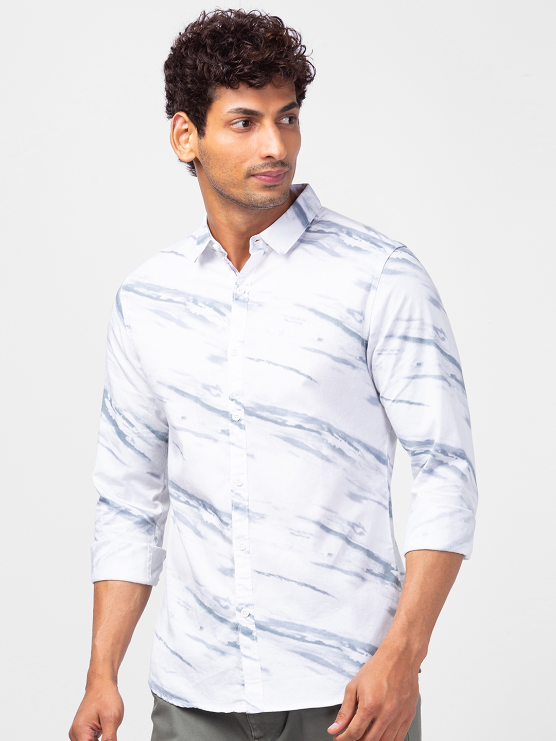 spykar | Spykar Men Grey Cotton Slim Fit Printed Shirt 3