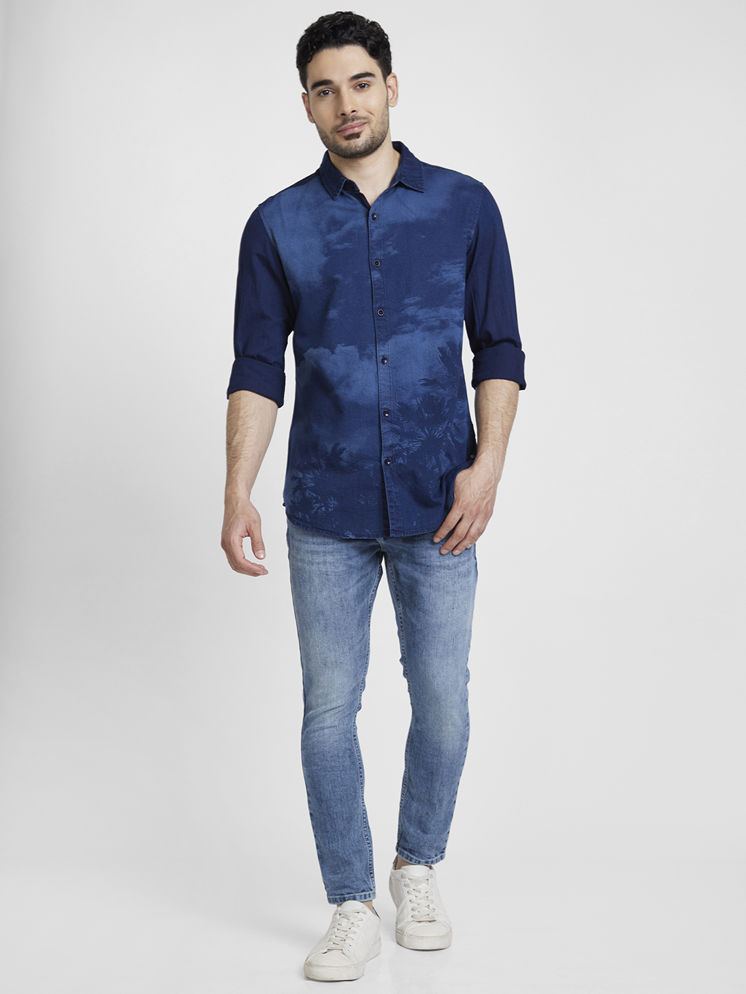 Spykar Men Dark Blue Cotton Slim Fit Printed Shirt