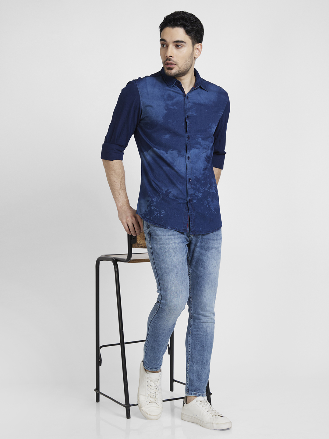 Spykar Men Dark Blue Cotton Slim Fit Printed Shirt