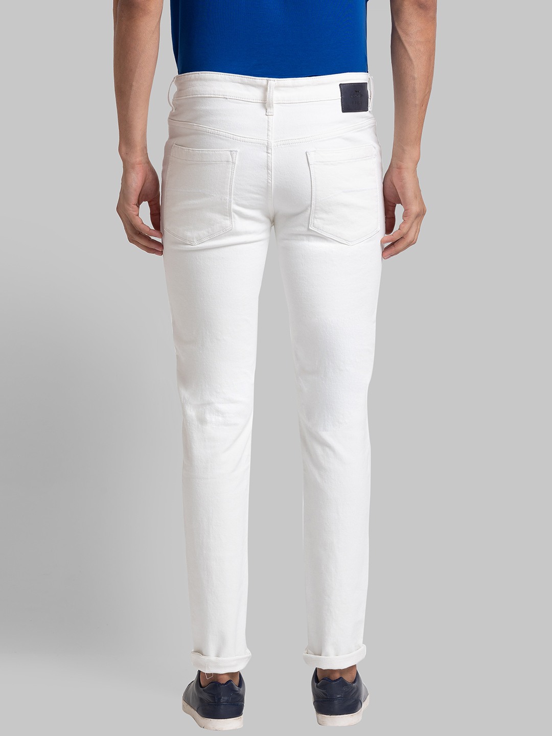 Avenue white jeans clearance