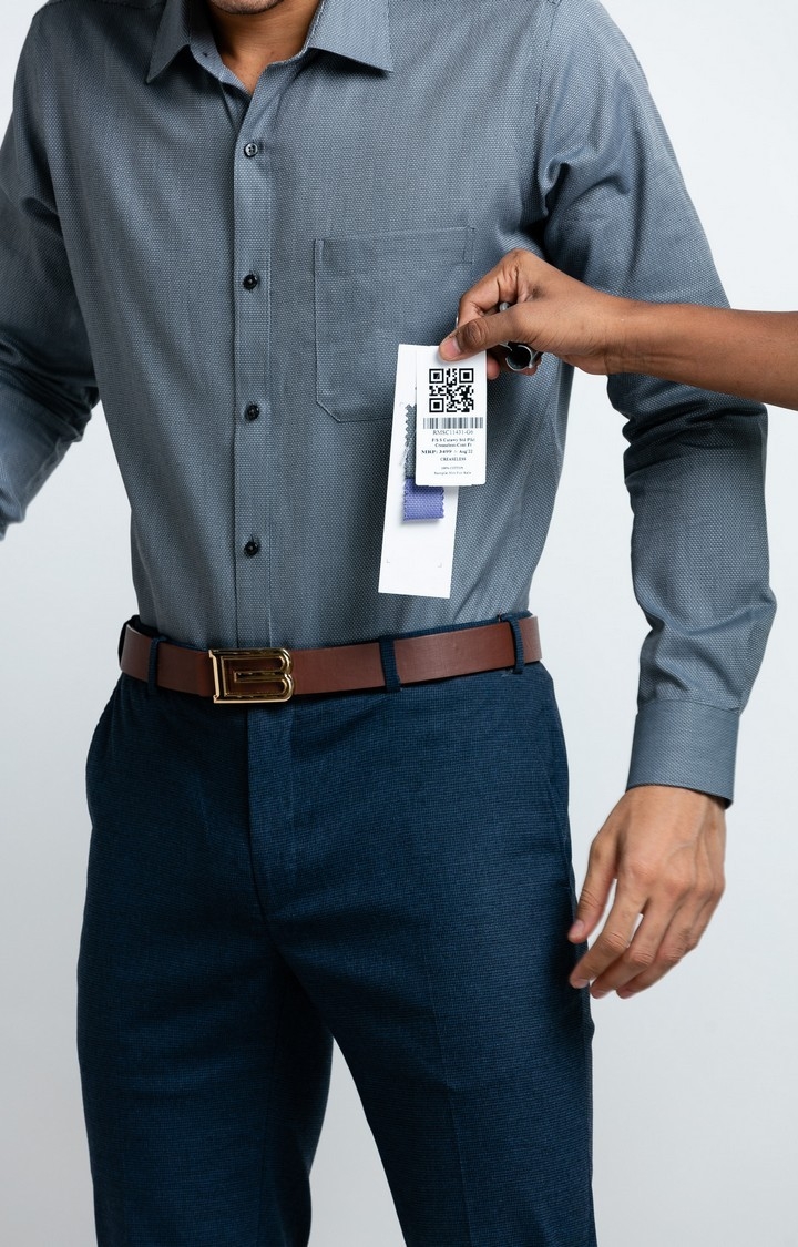 Buy Arrow Textured Manhattan Slim Fit Formal Shirt online