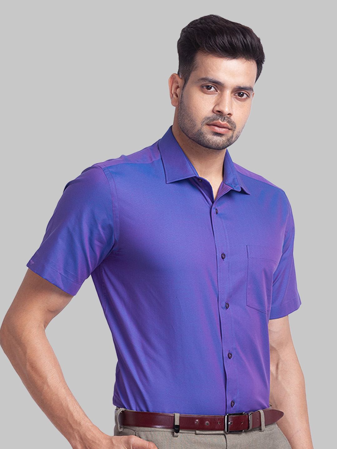 Park Avenue Men Violet Regular Fit Structure Cotton Half Sleeve Cut Away Collar Shirts