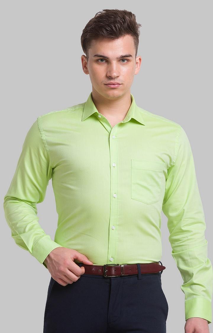 Park Avenue Green Solid Slim Fit Formal Shirts For Men