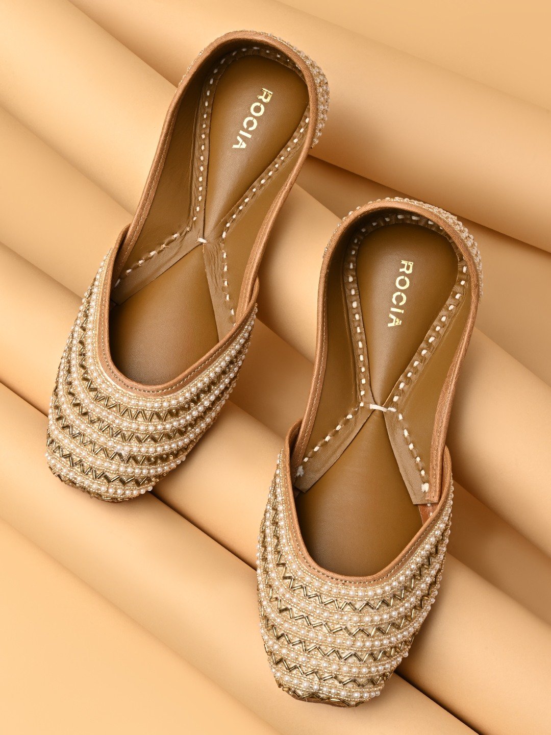 Rocia By Regal Ivory Women Embroidered Juttis