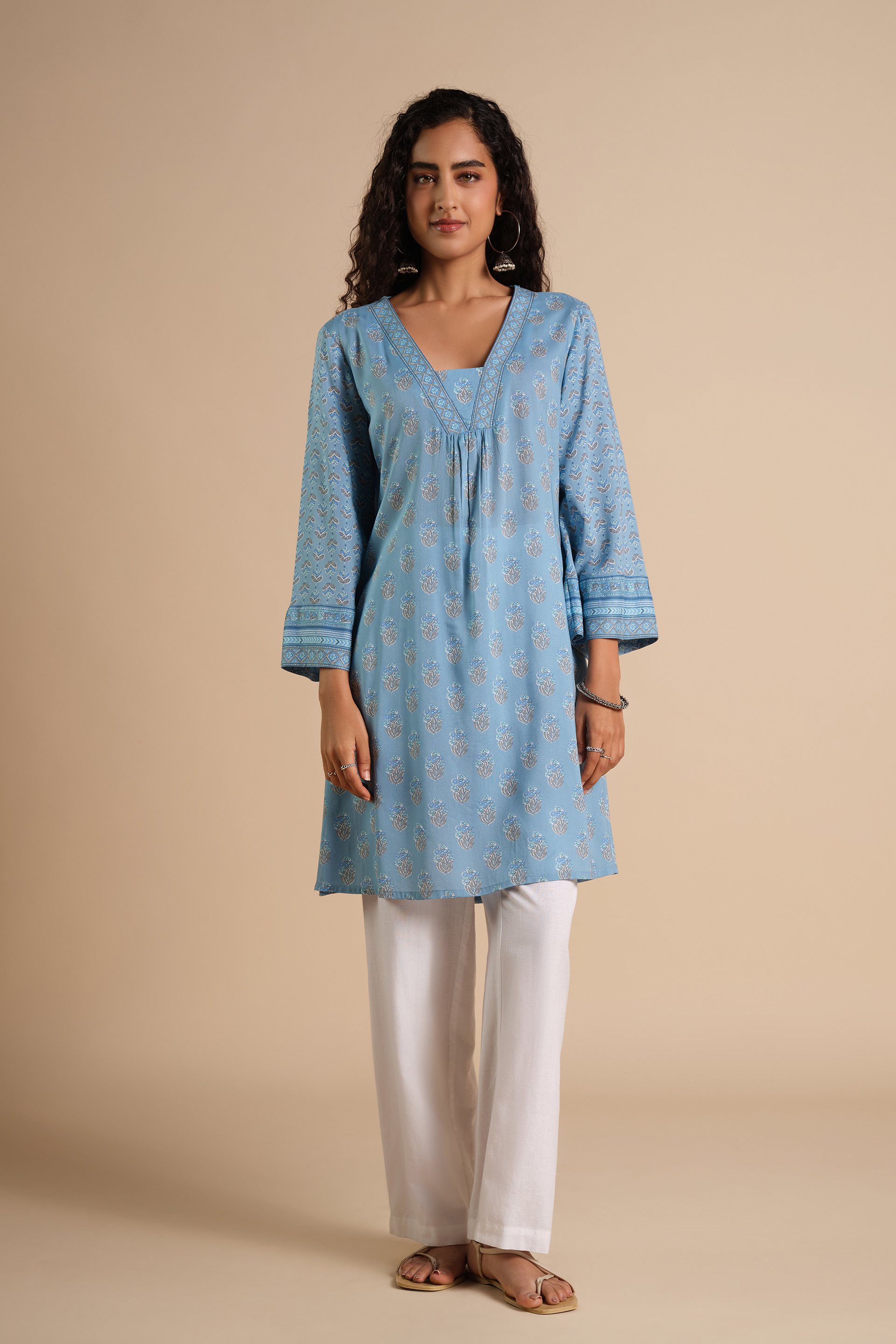 GD Blue Casual Wear Floral Tunic