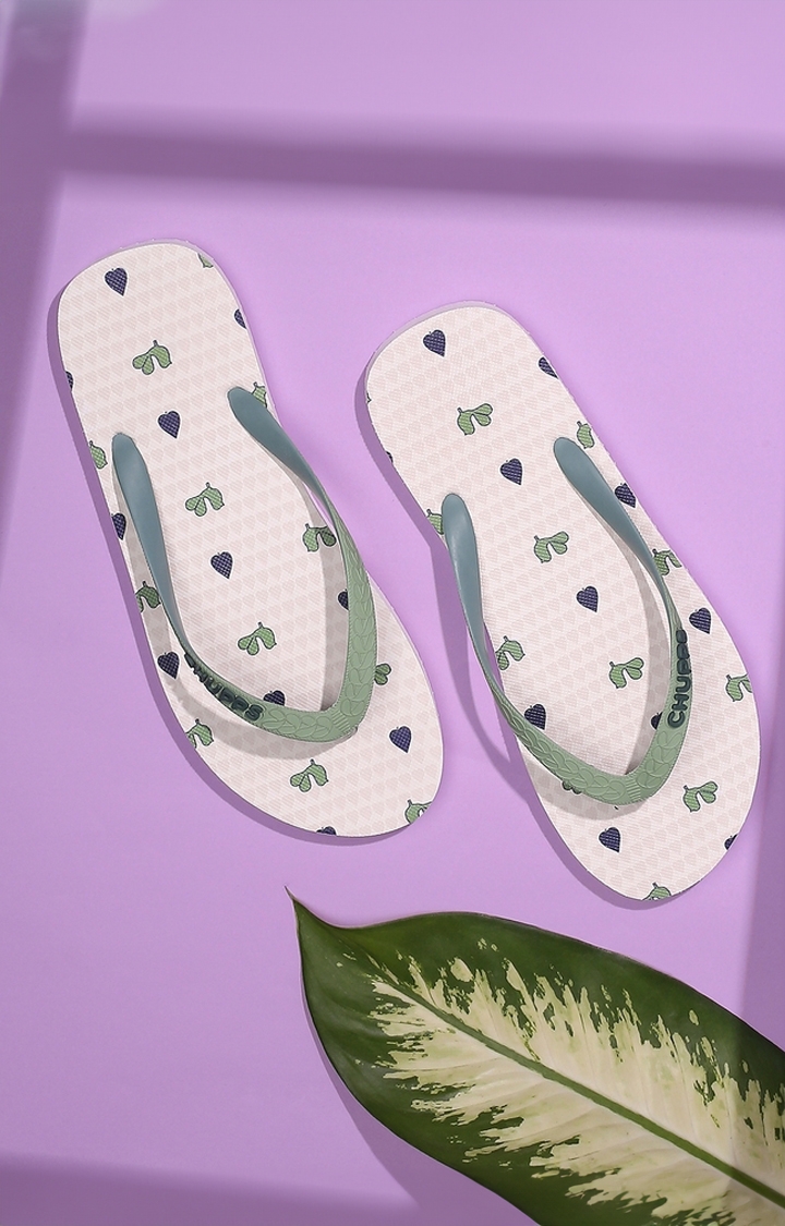 Women's White & Green Indian Impressions Betel Leaf Natural Rubber Slippers