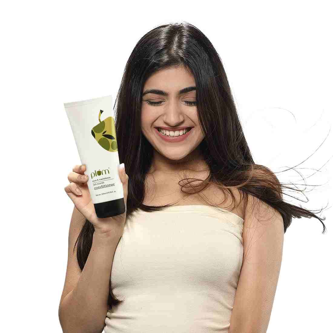 Olive & Macadamia Rich Nourish Conditioner | For Smooth & Shiny Hair | Revives Dull, Dry, Damaged Hair | 100% Vegan 