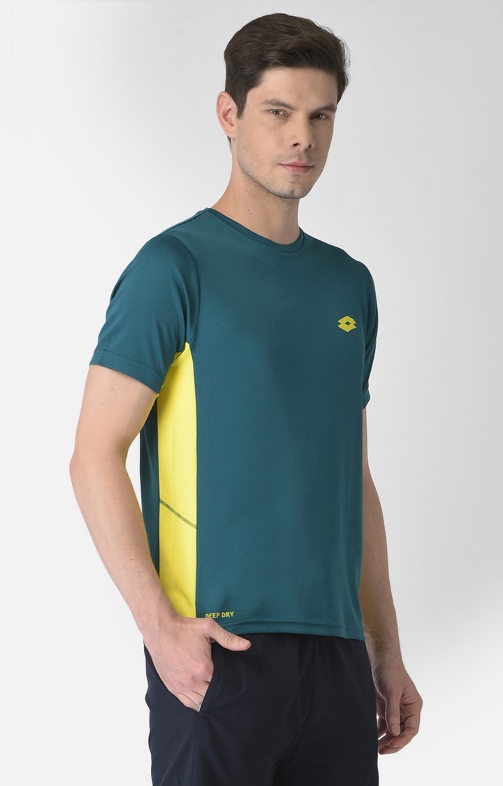 Lotto | Men's Green Polyester Solid Activewear T-Shirt 1