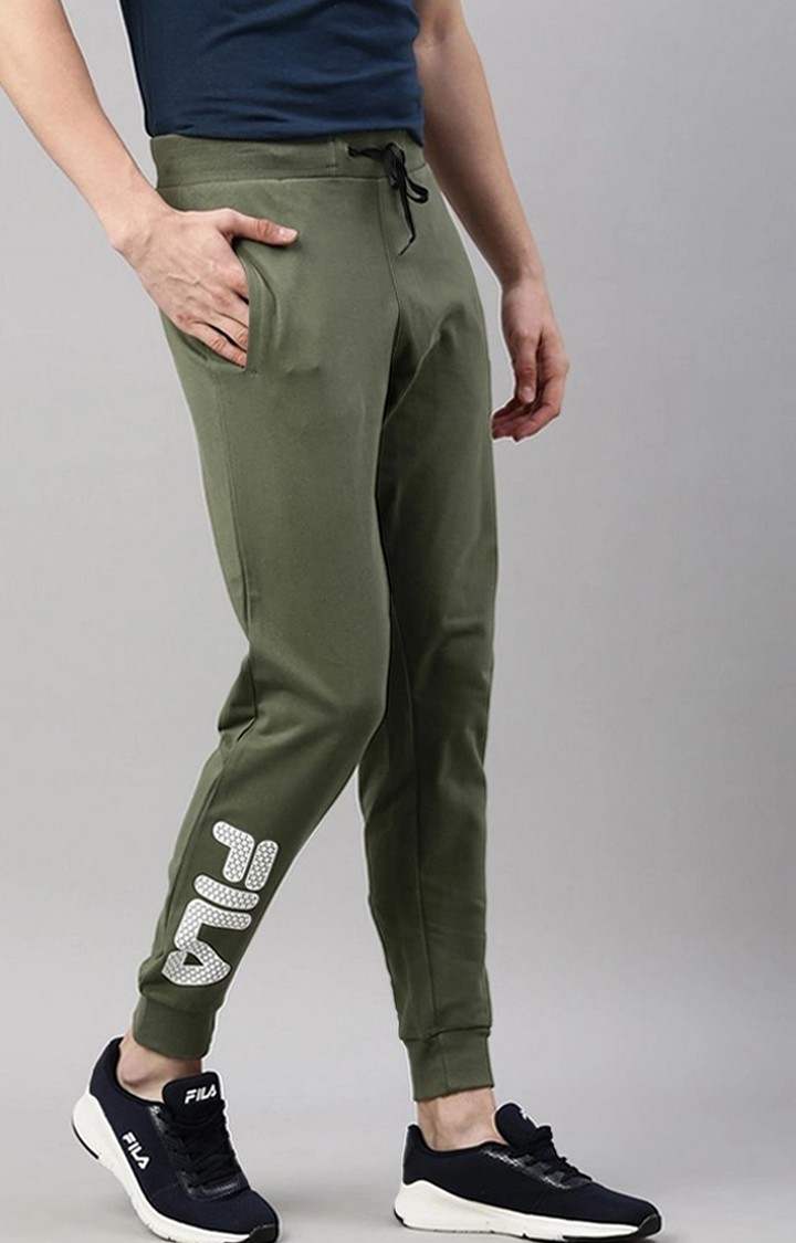 Fila cargo sweatpants best sale