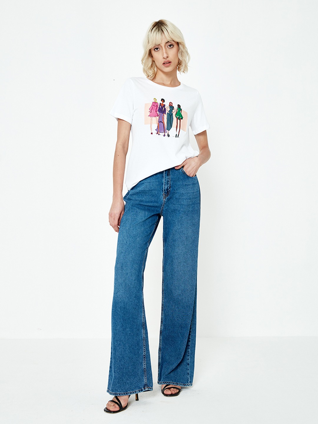 White croquis graphic print t shirt