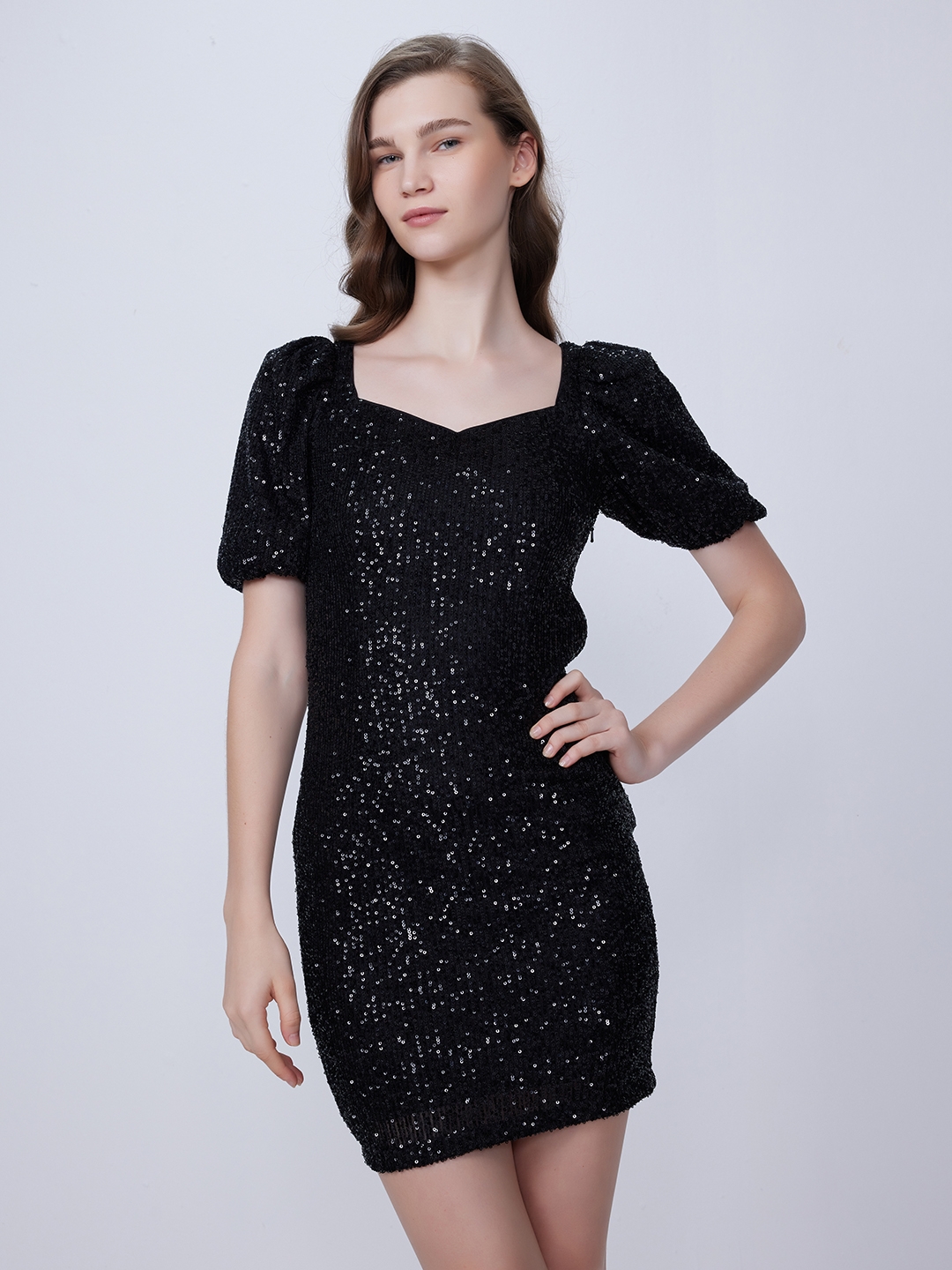 Frozen Heart Sequin Gown - Black – Dressmezee