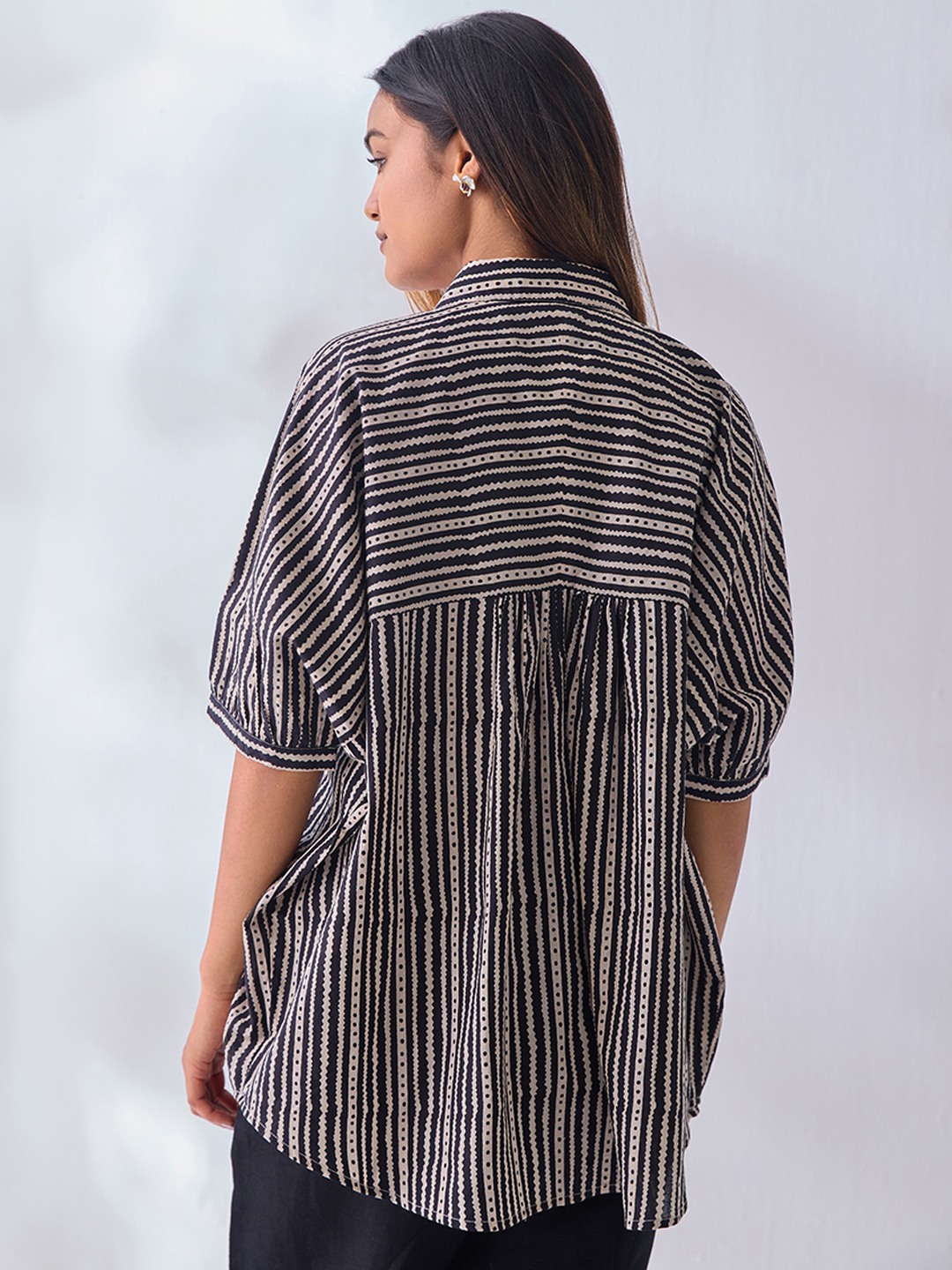 Black Stripe Anti Fit Shirt