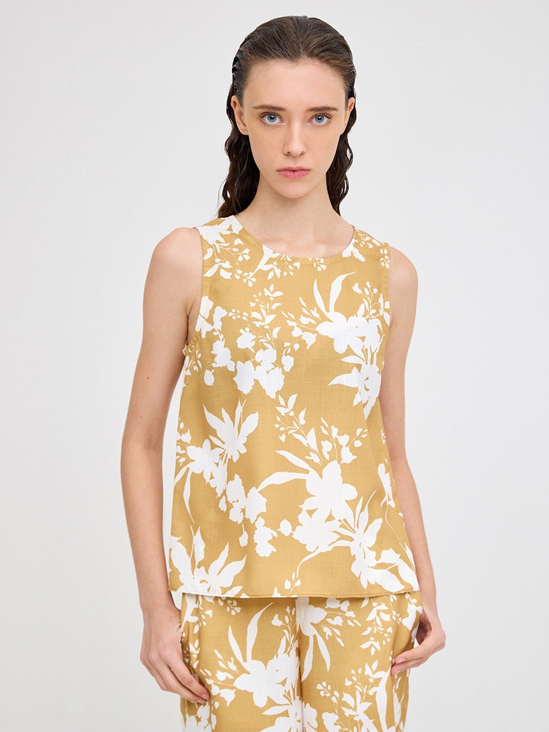 Yellow Printed sleeveless shell top