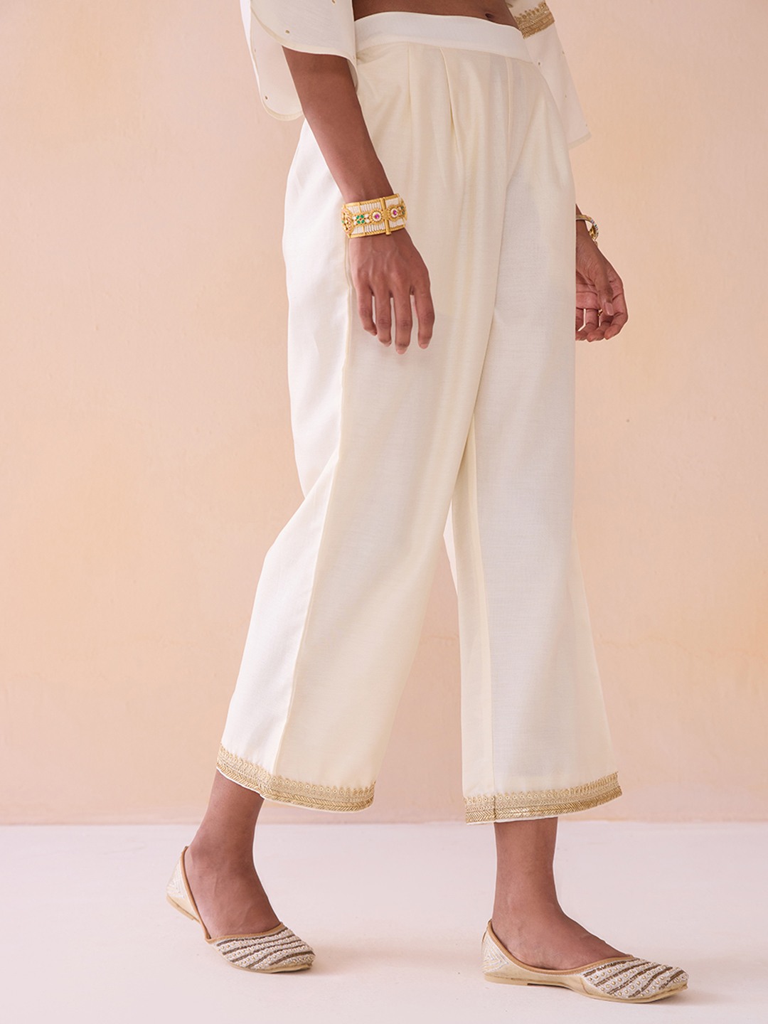 Noor Off White Straight trouser
