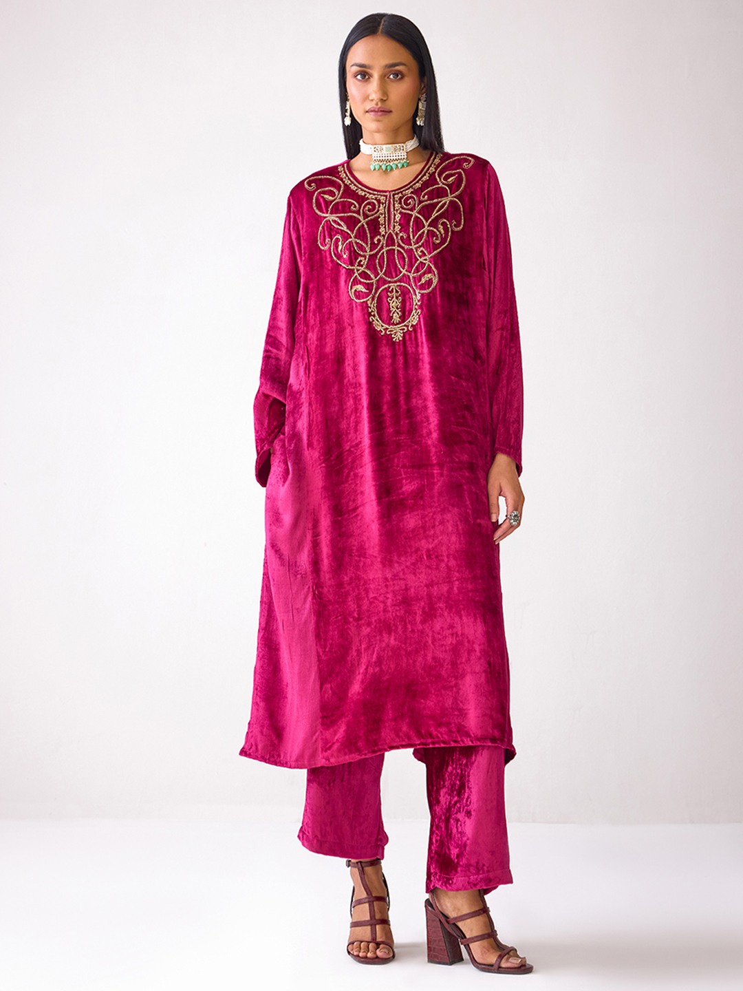 Masakkali Fuchsia Pink Velvet Kurta