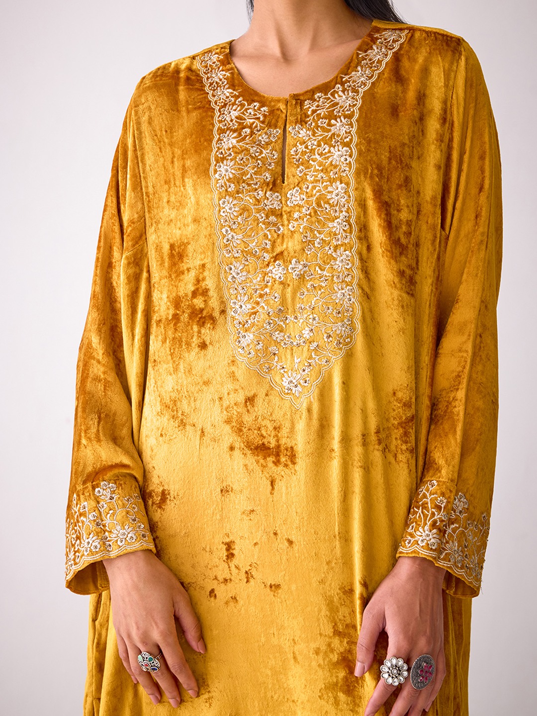 Masakkali Mustard Velvet Kurta