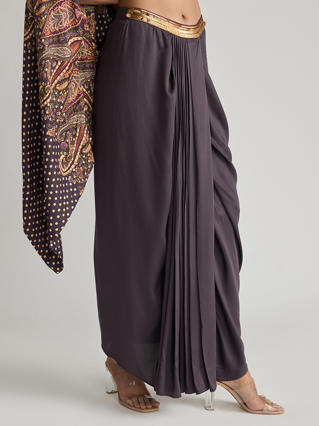 Brown Pletted Skirt With Waist Belt