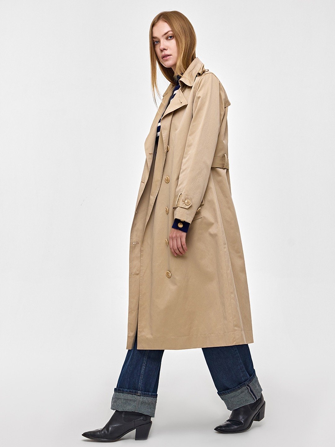 BEIGE TRENCH COAT