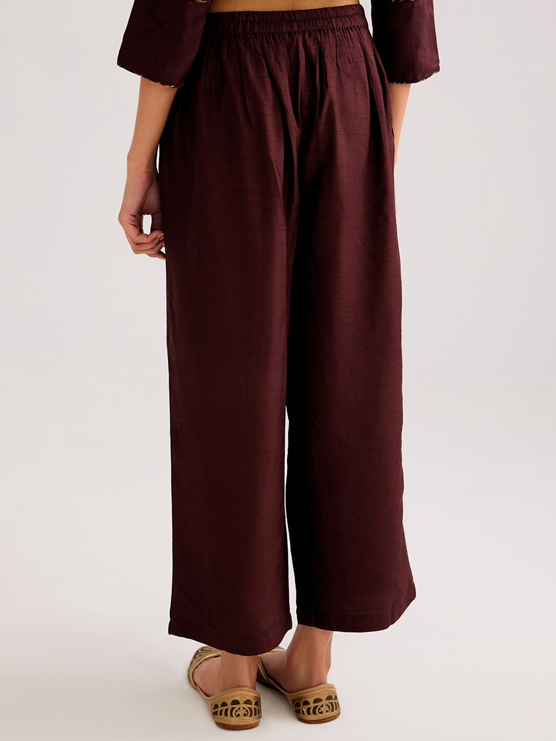Brown Solid Straight Trouser