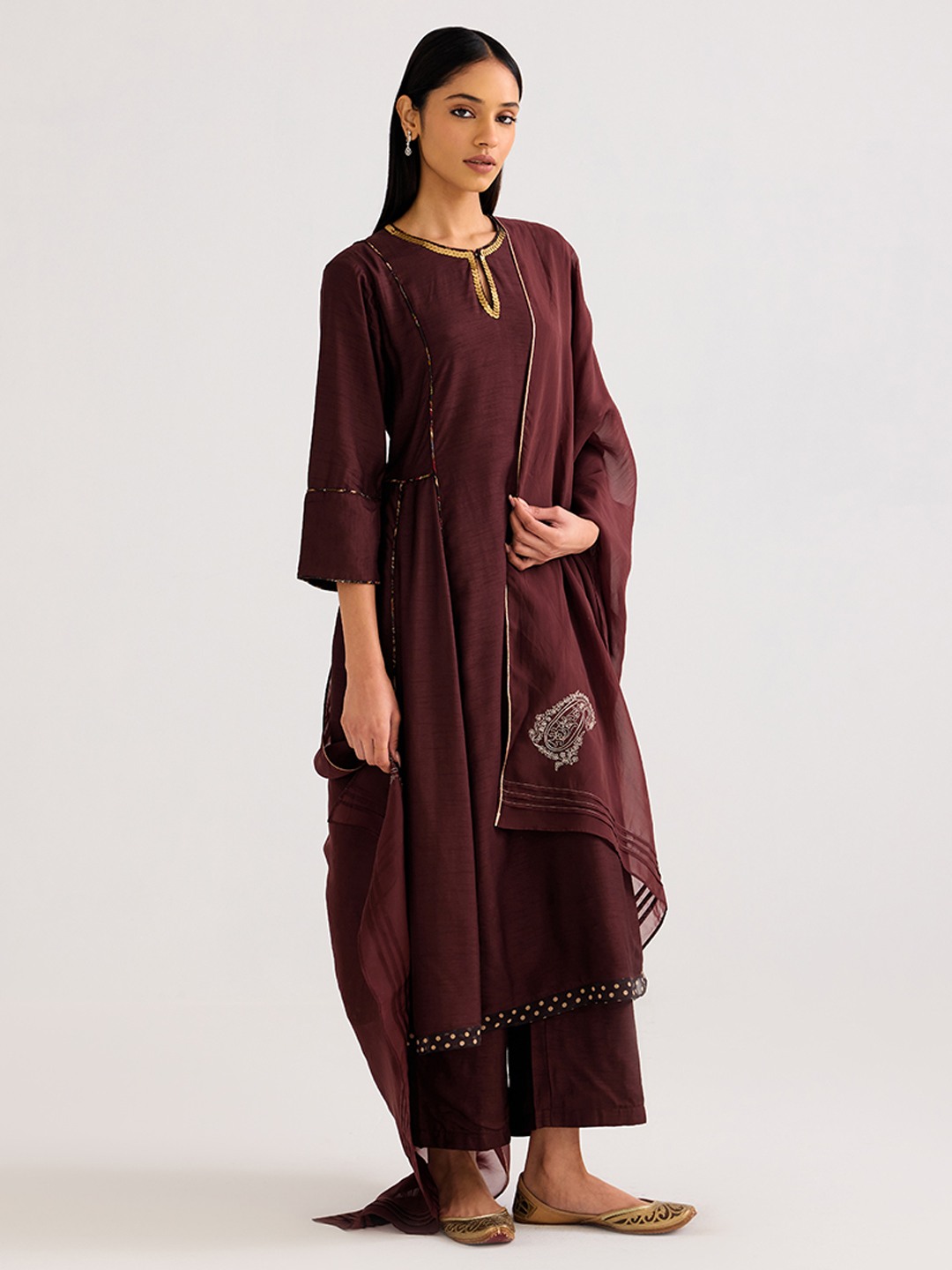 Brown organza Drape
