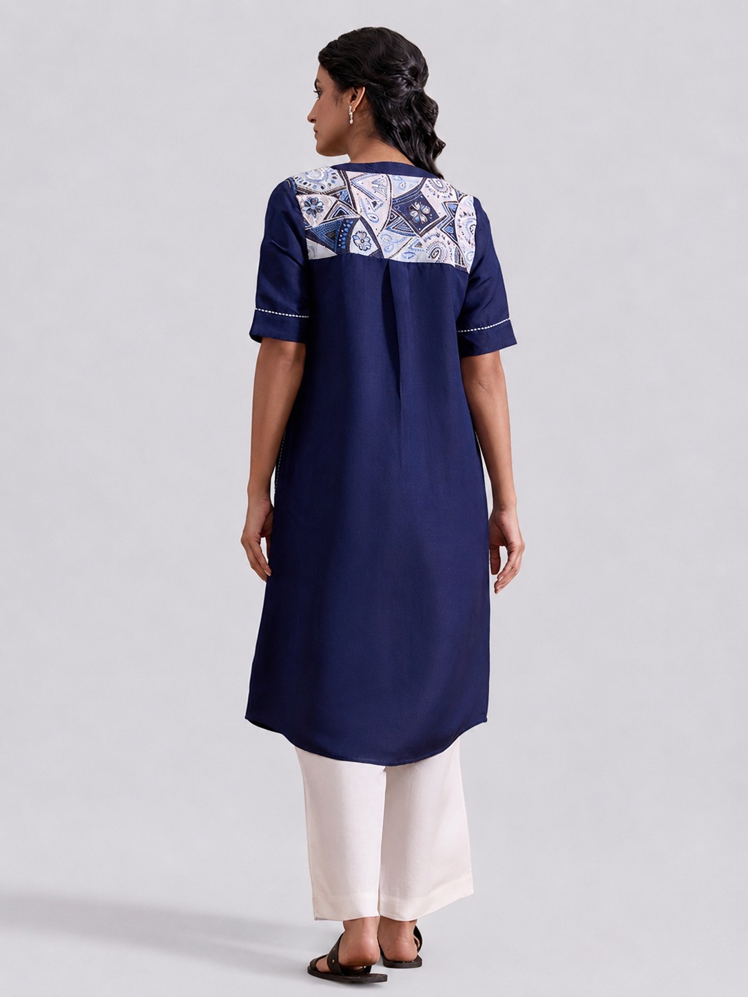 Blue Embroidered Kurta