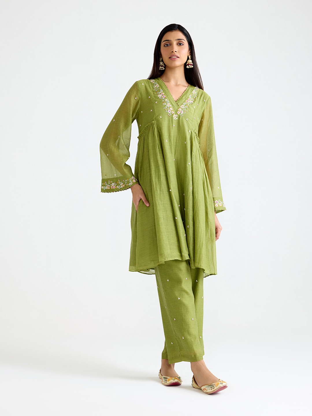 Gulabo Green Embroidered Kurta