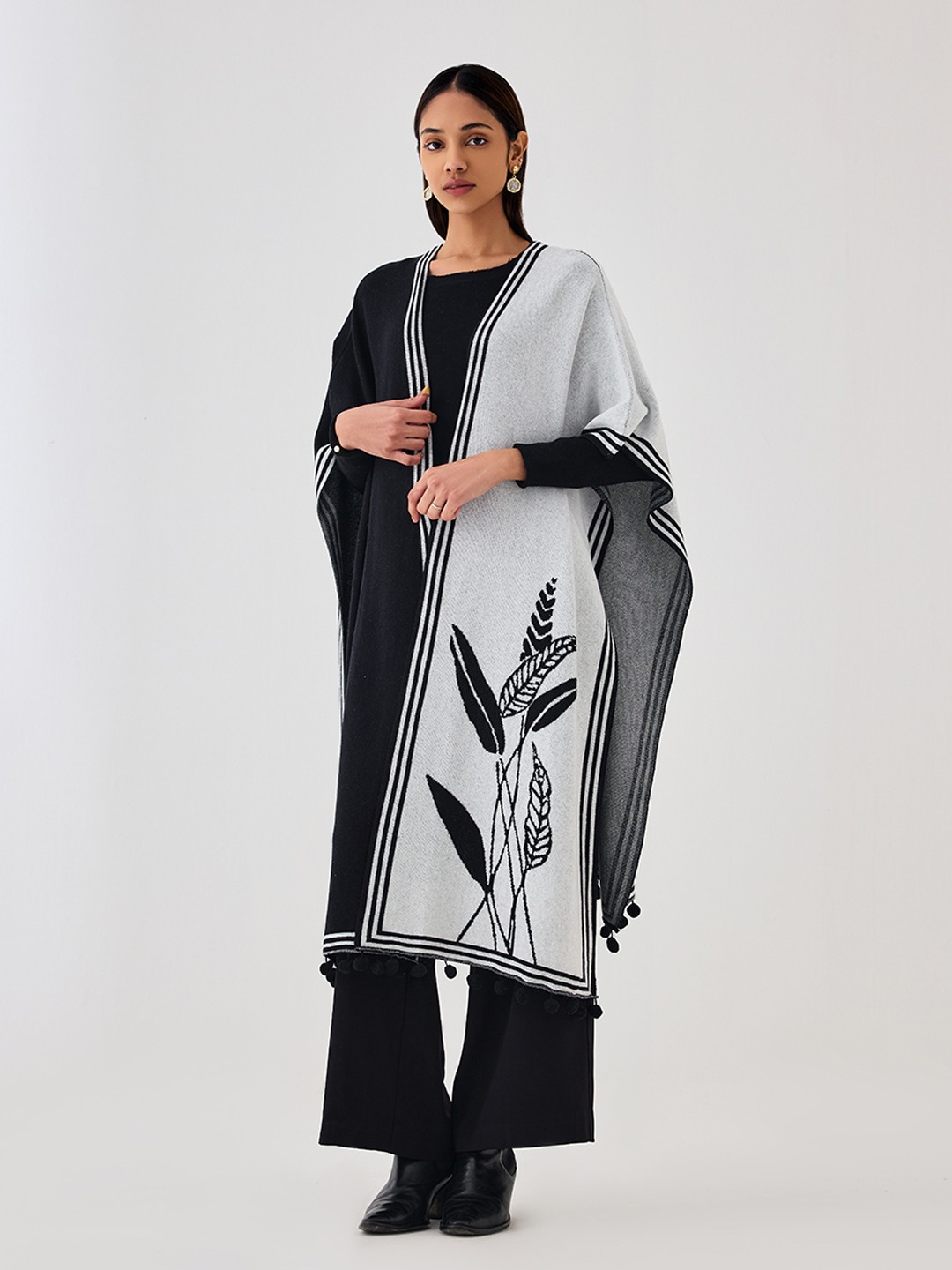 Black & White Knitted Overlay