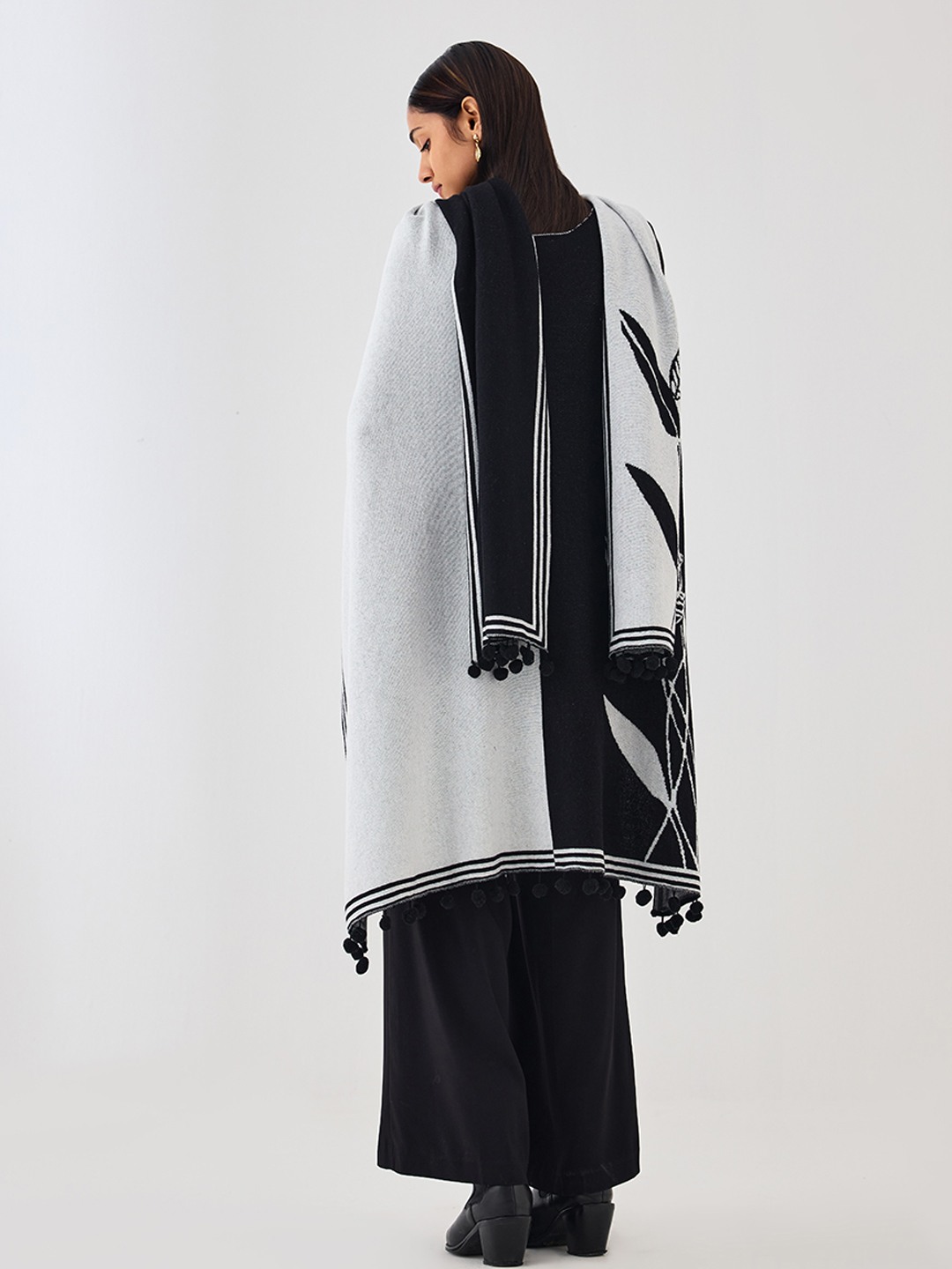 Black & White Knitted Overlay