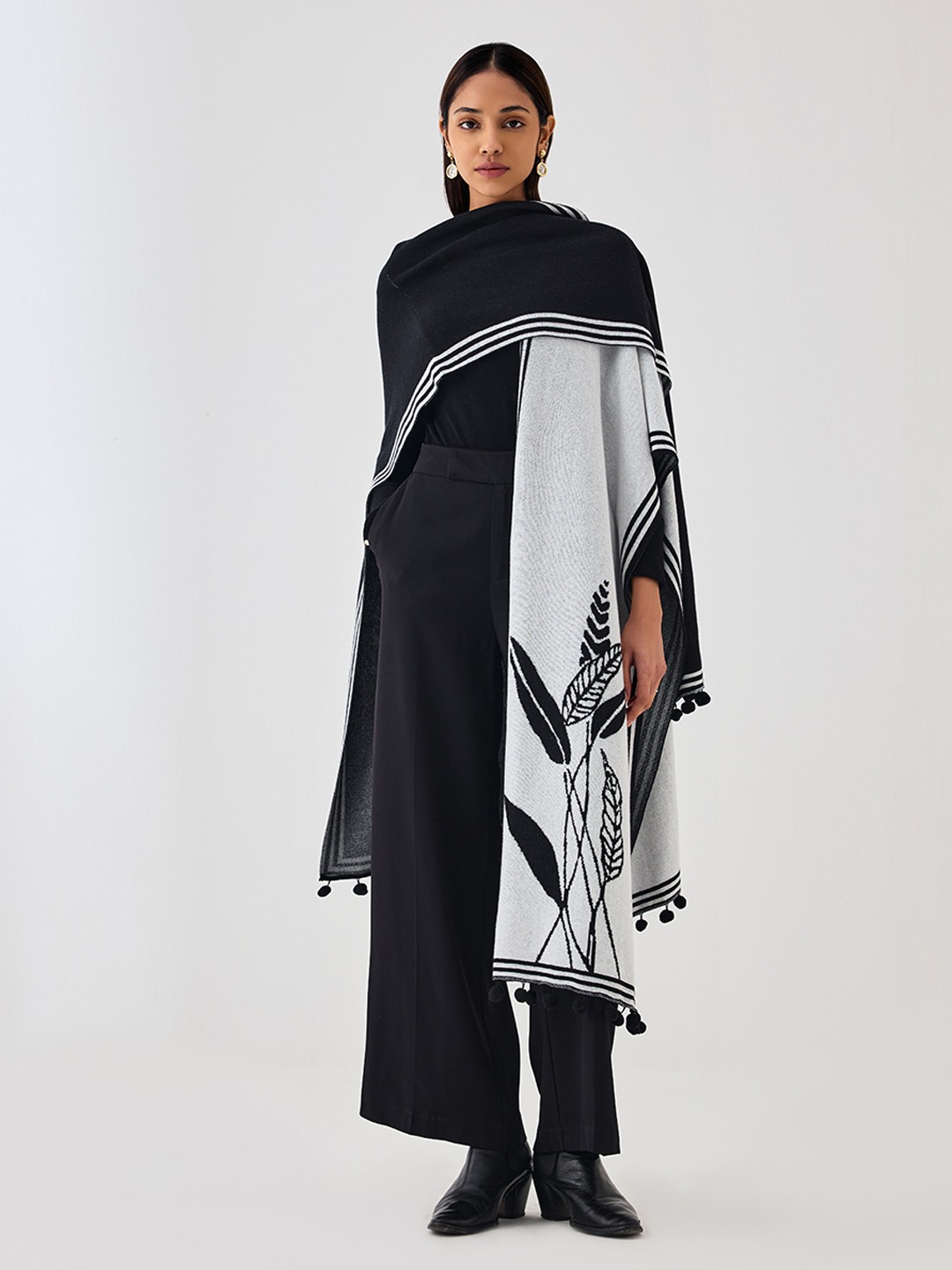 Black & White Knitted Overlay