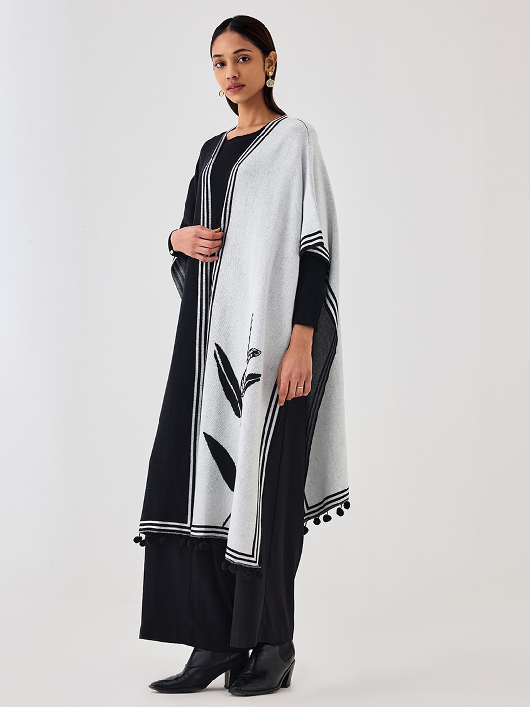 Black & White Knitted Overlay