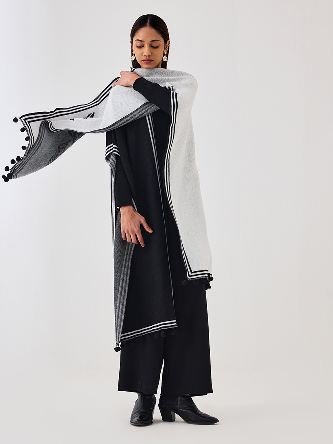 Black & White Knitted Overlay
