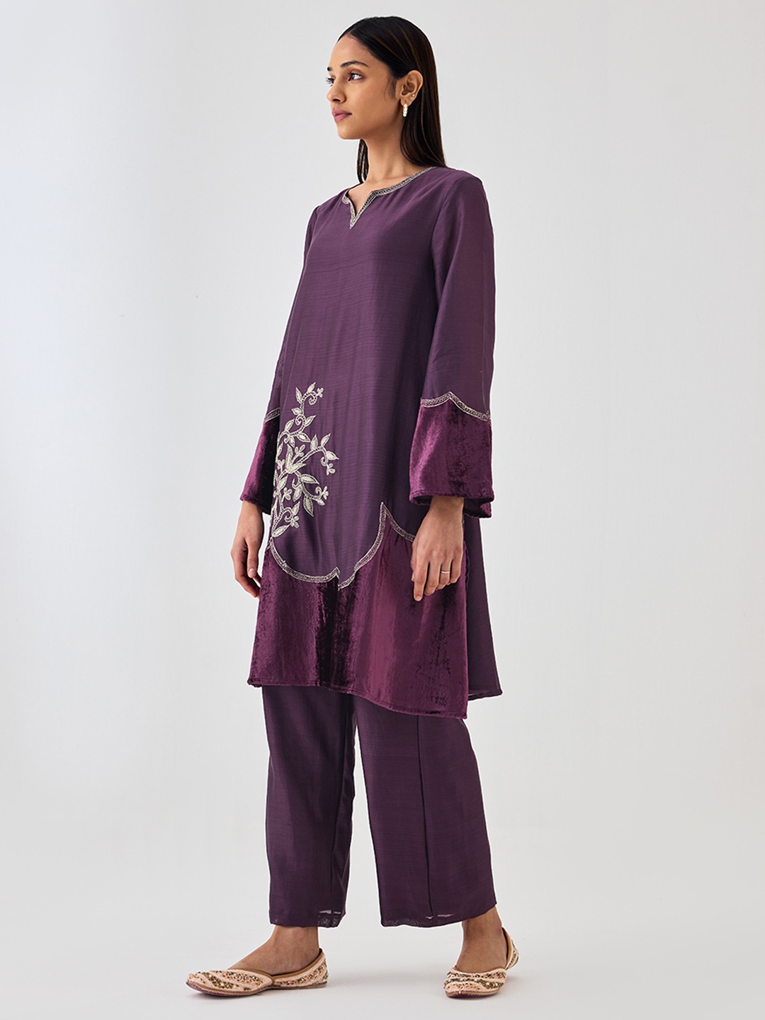 Pueple Velvet Kurta
