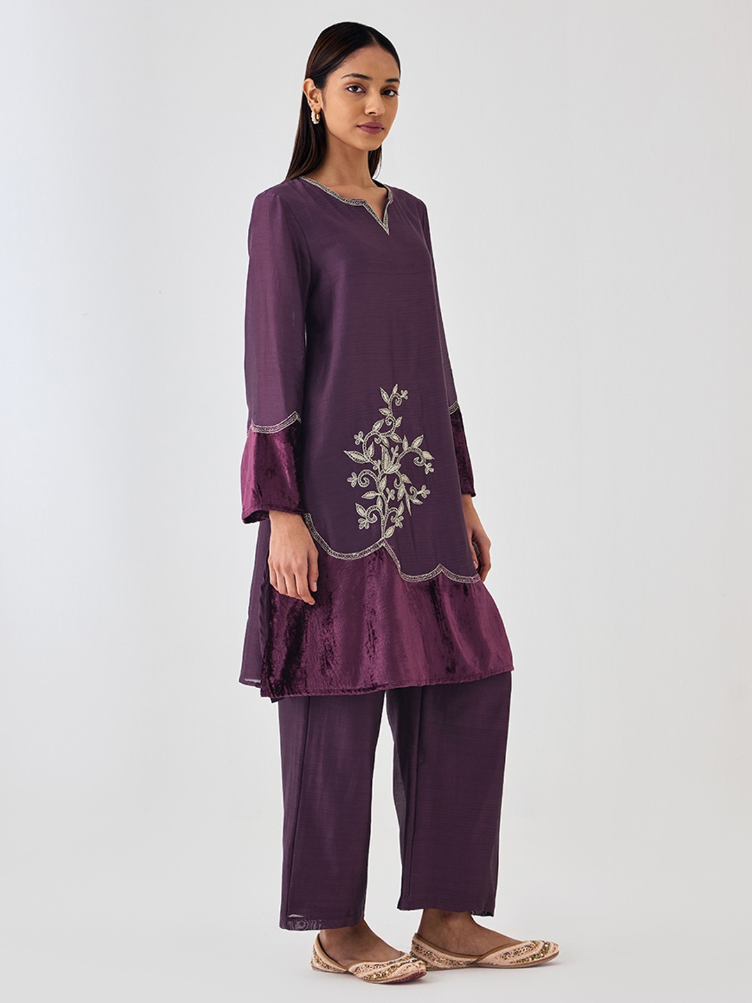 Pueple Velvet Kurta