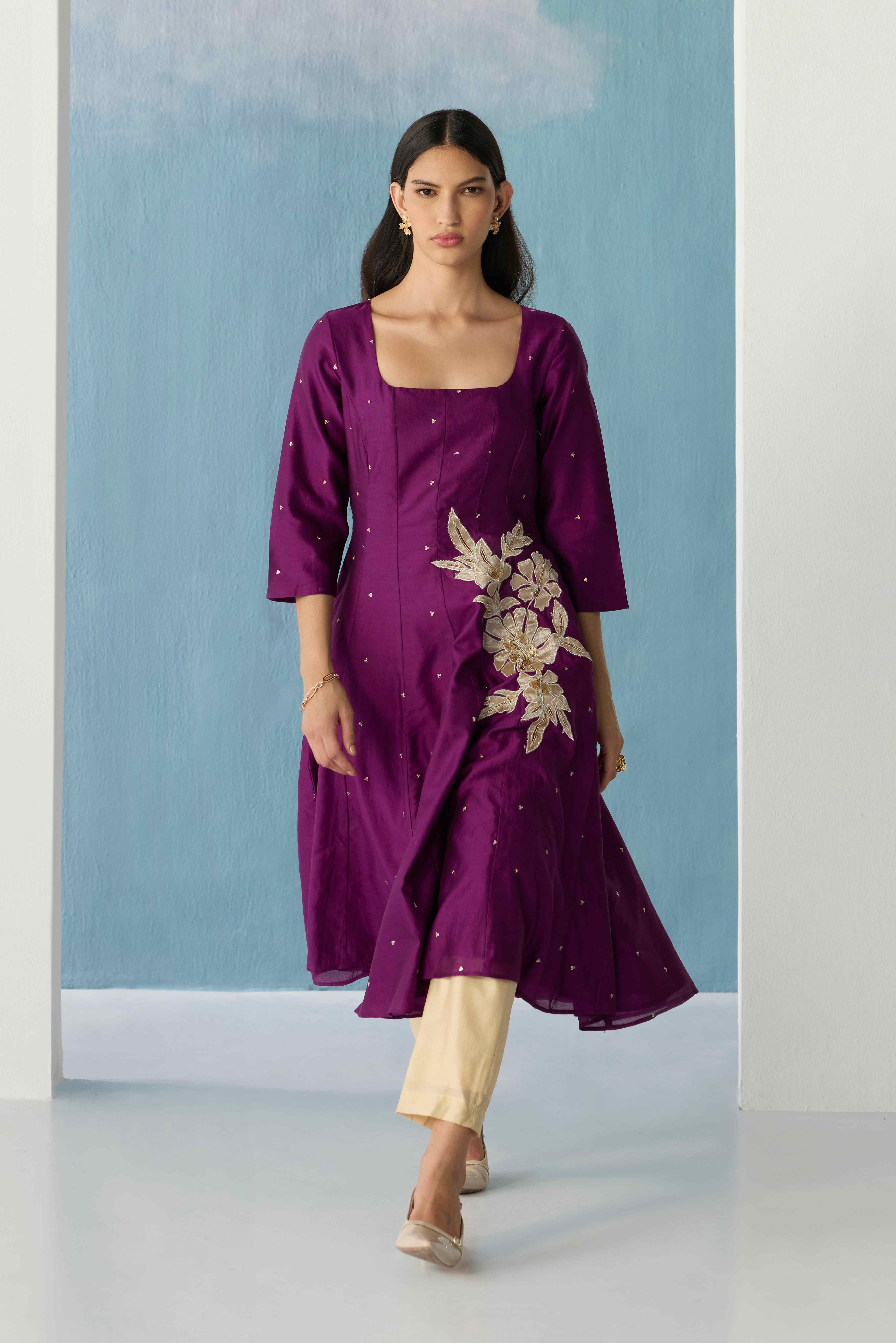Plum Halo kurta