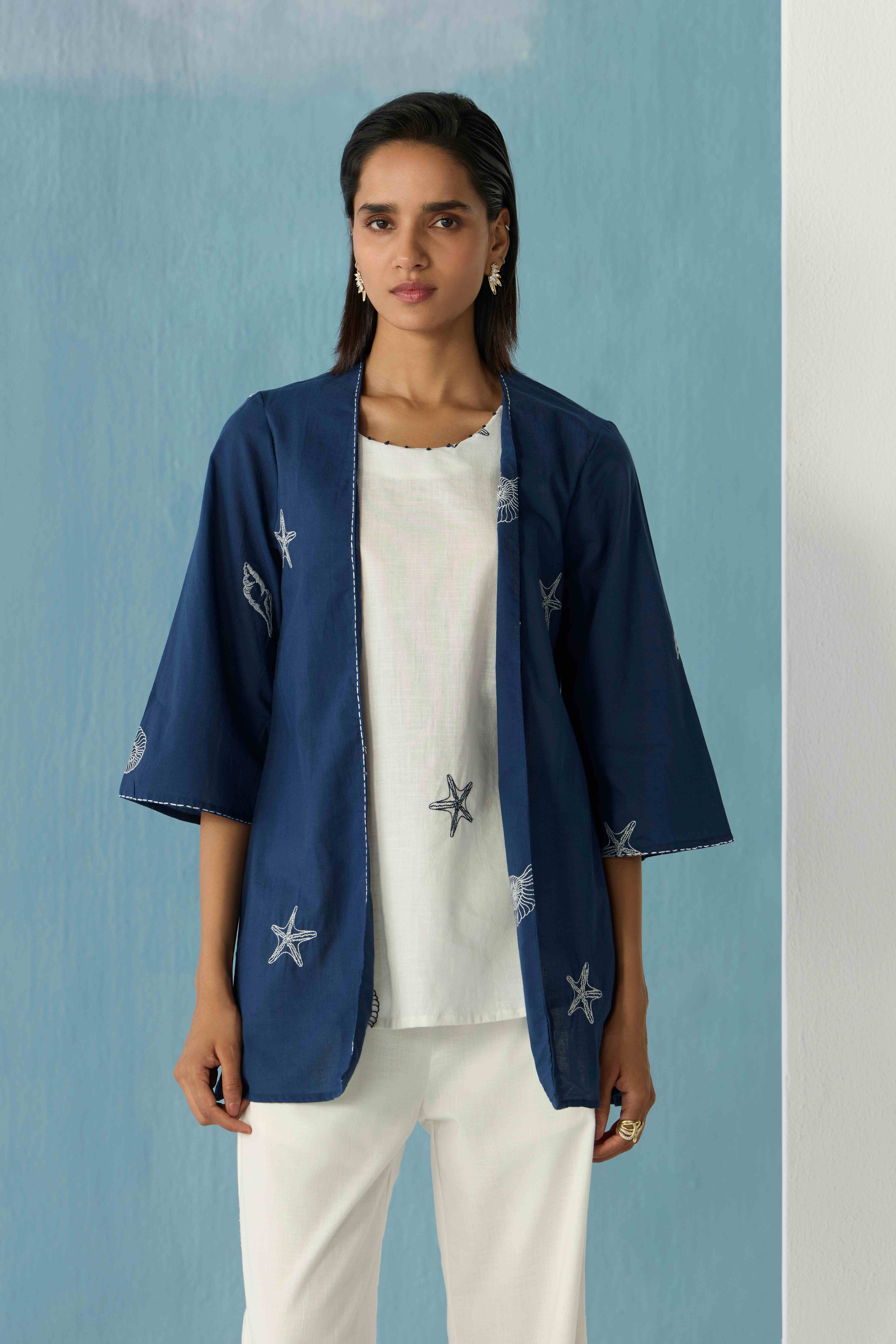 Sleeveless Seashells Motif Top