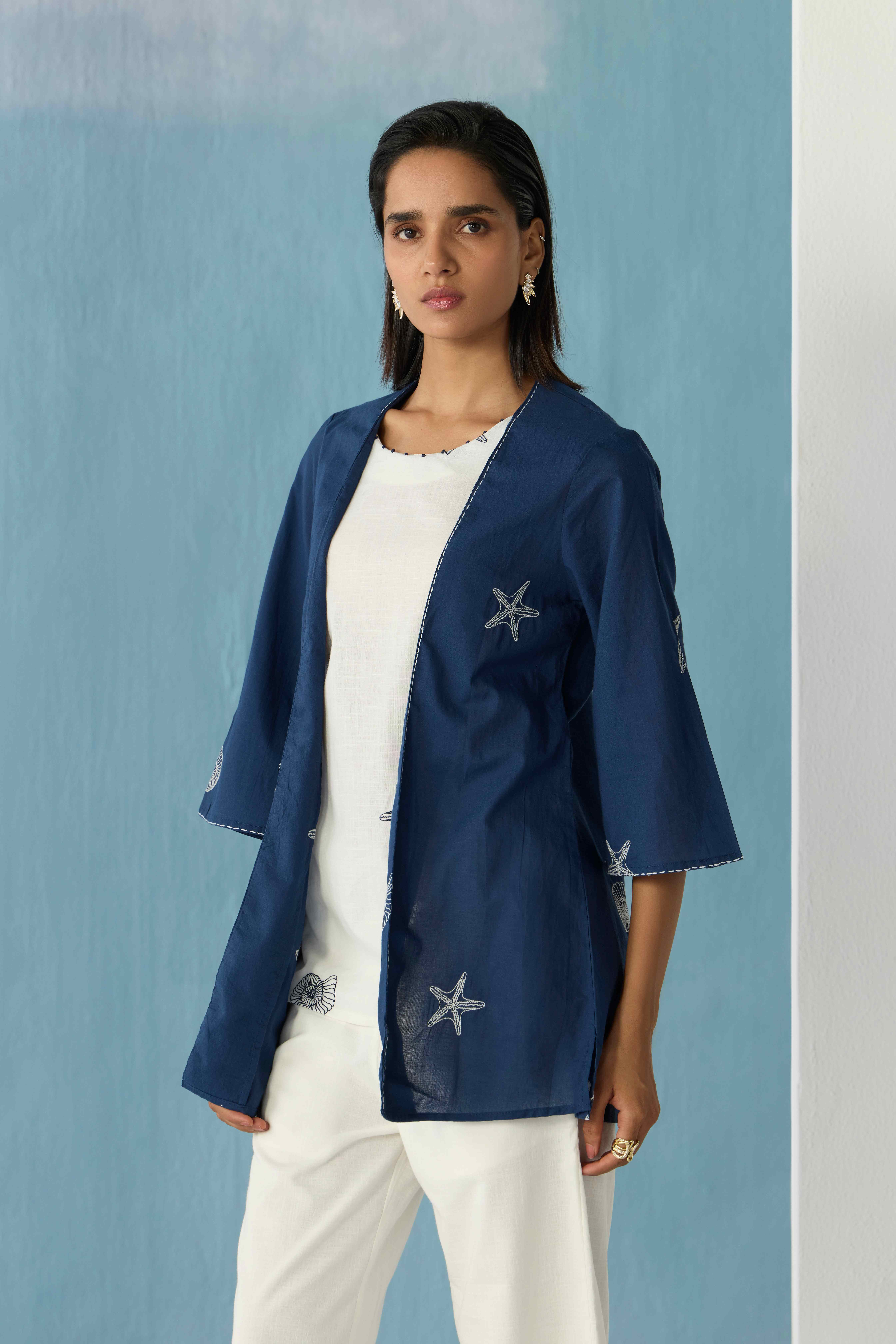 Sleeveless Seashells Motif Top