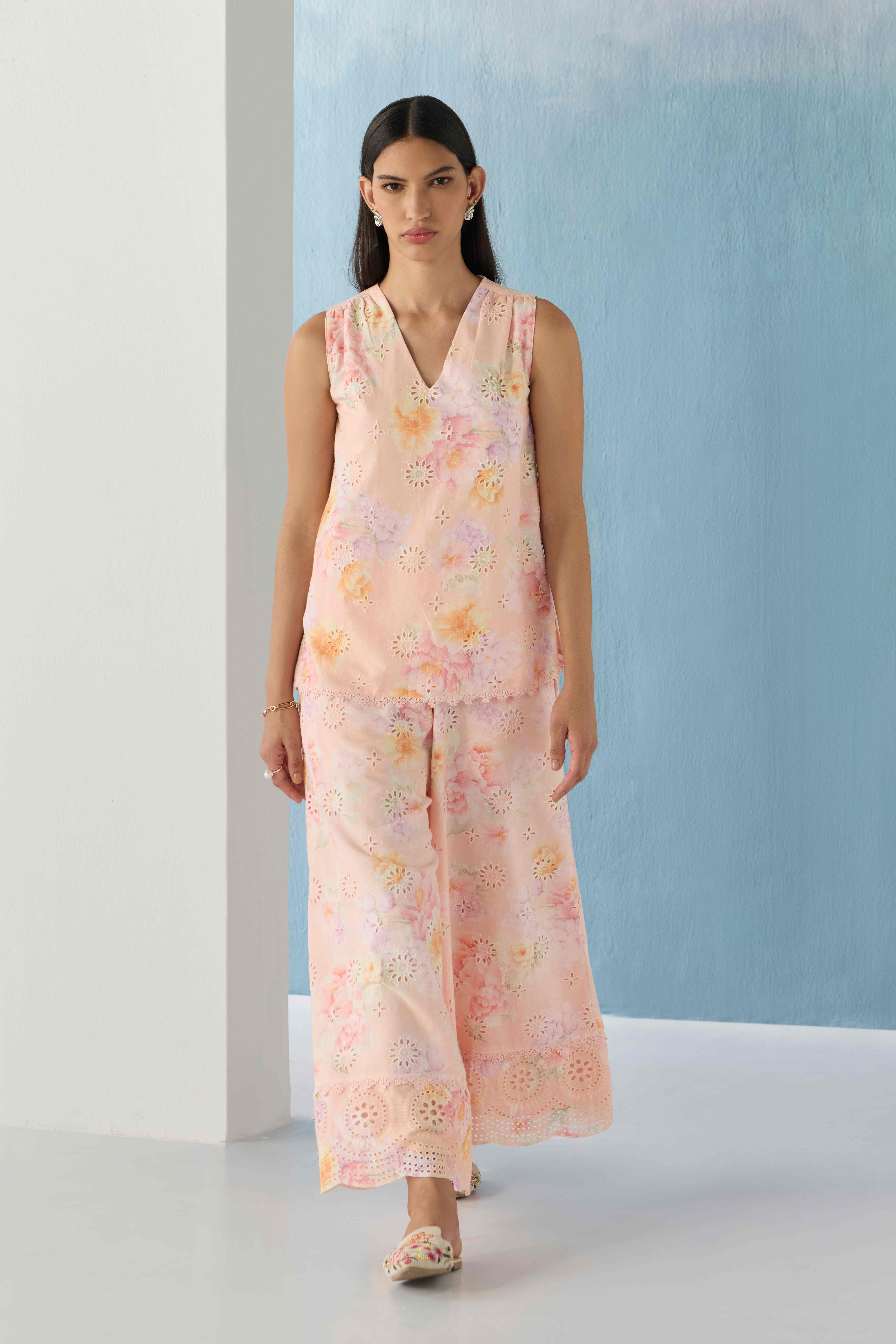 Dreamy florals schiffli top