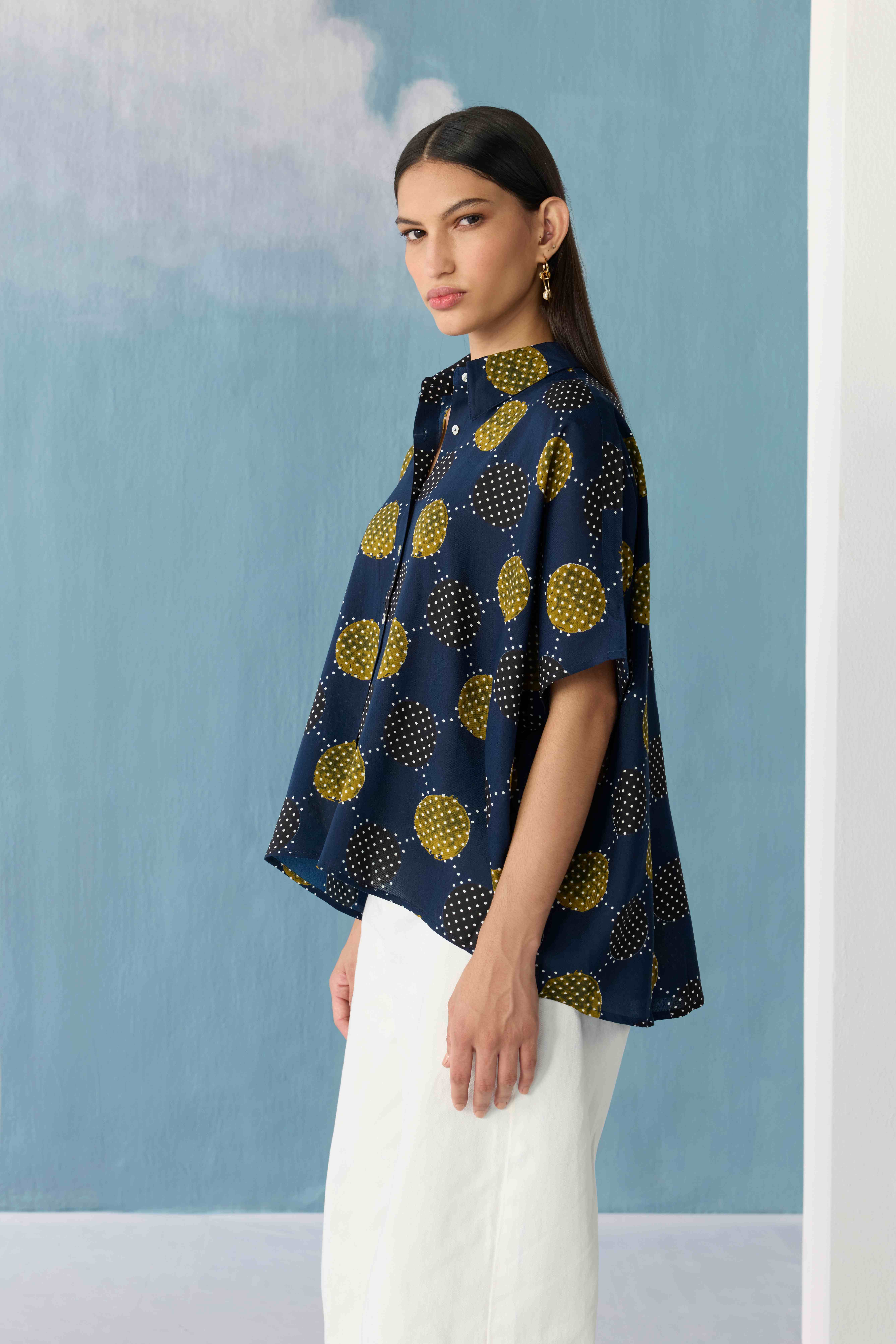 Ajrakh circle motif top