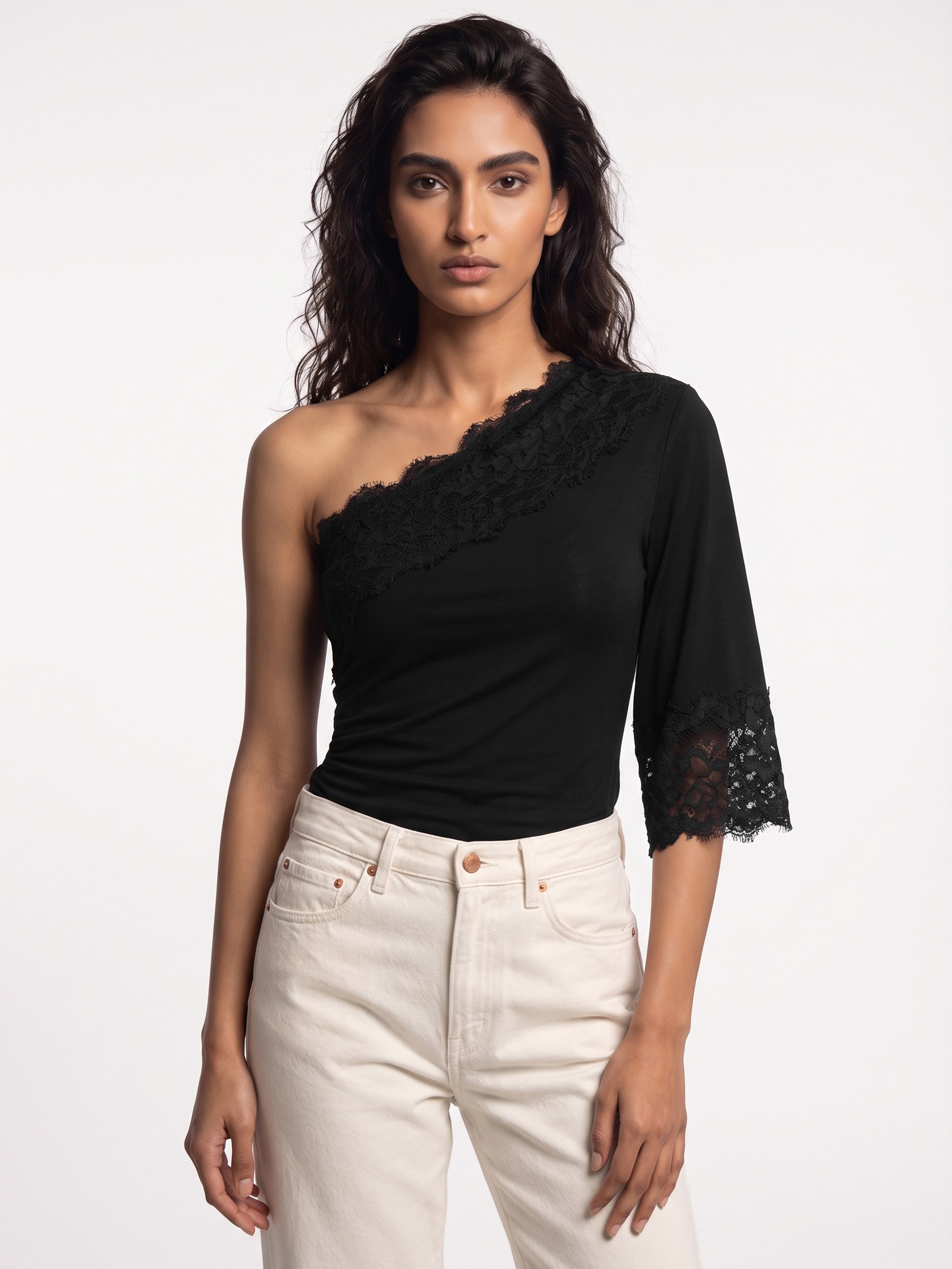 Niasa Black Top
