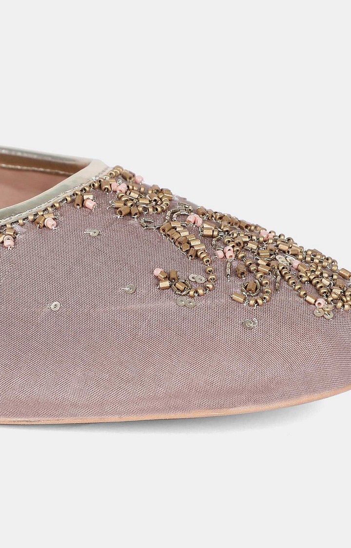 W | Sand Round Toe Embroidered Flat 0