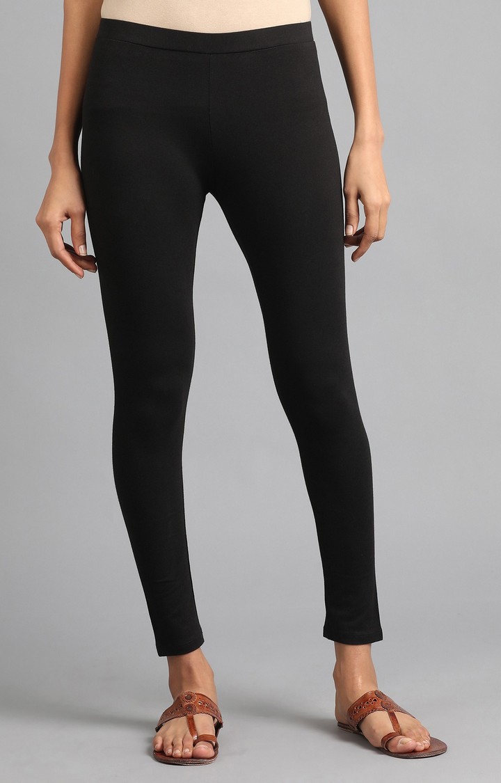 Buy online Black Solid Ankle Length Legging from Capris & Leggings for  Women by Tag 7 for ₹349 at 50% off | 2024 Limeroad.com