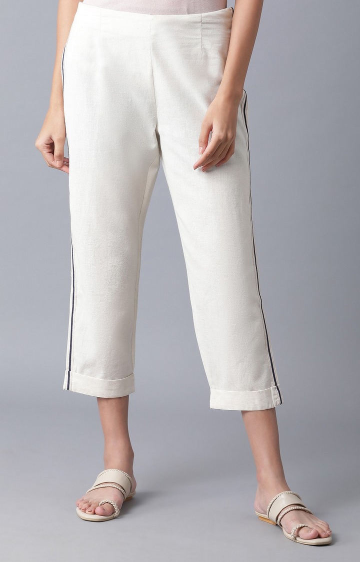 W | Women's White Cotton Solid Trousers 0