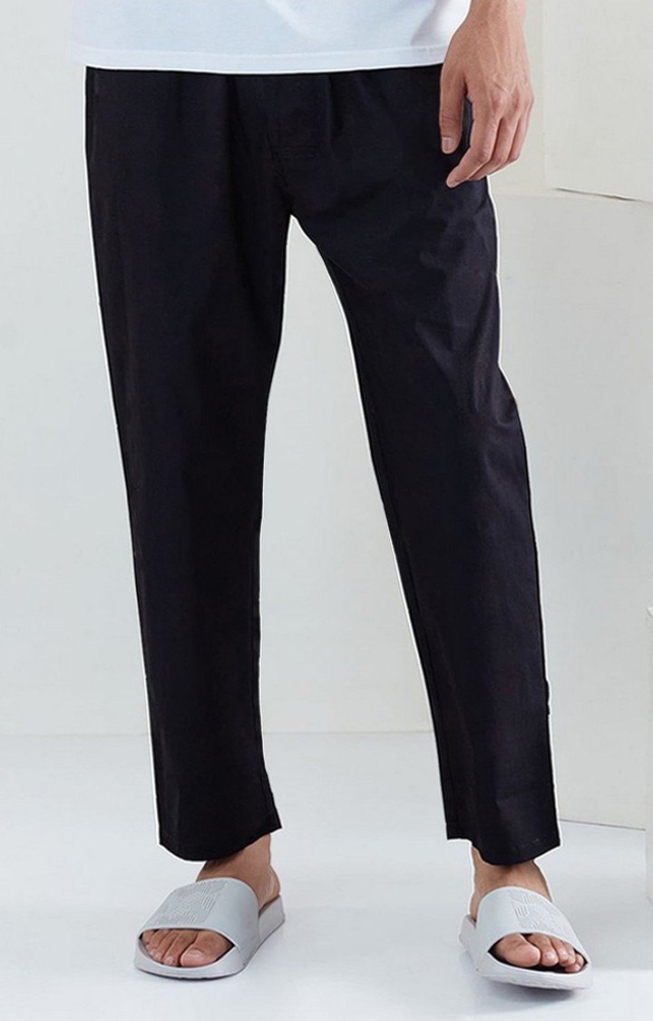 Men's  Black Cotton Solid Trackpant