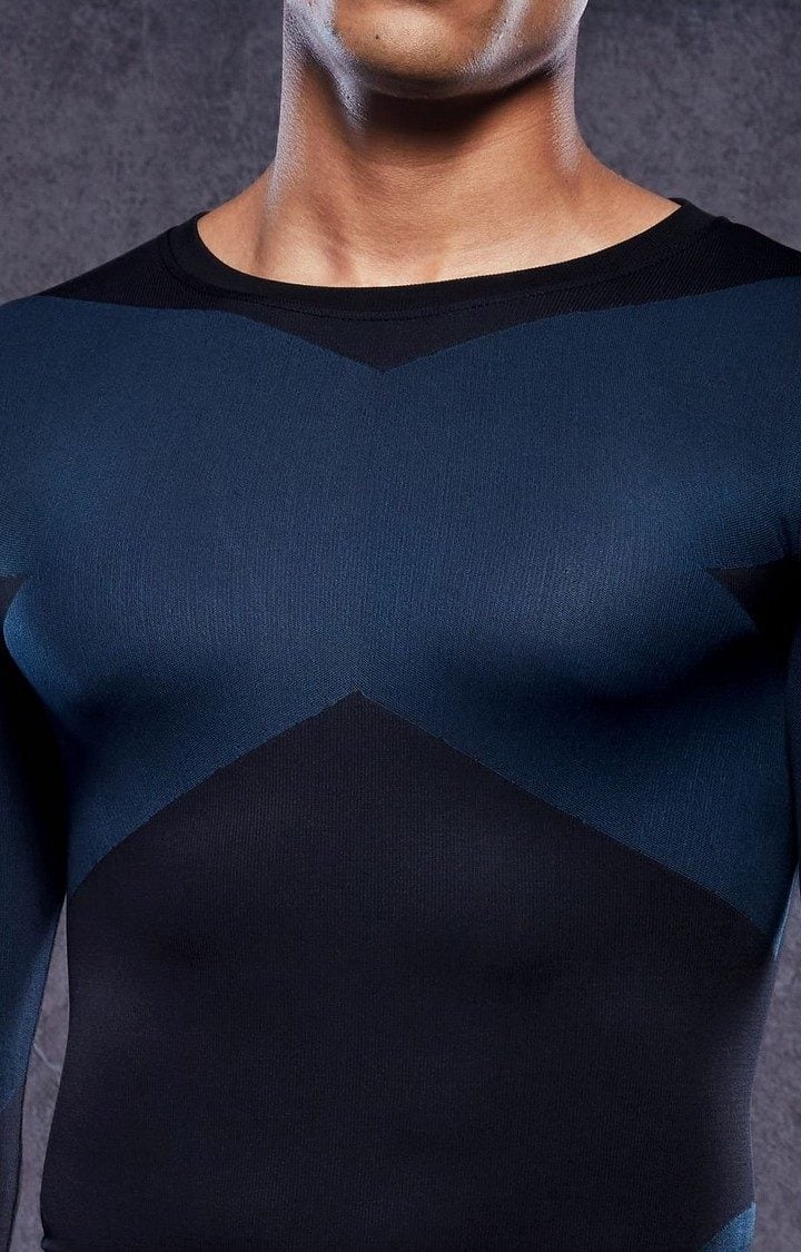 Men's Power Up Black & Blue Solid Activewear T-Shirt