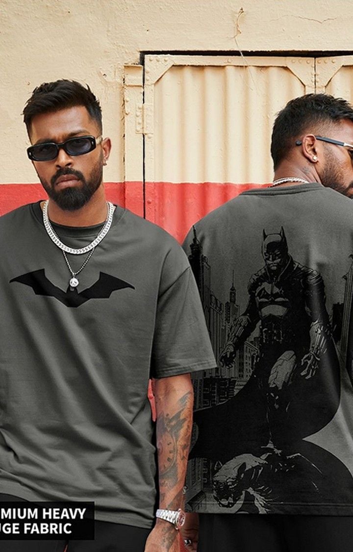 Men's Batman: The Cowl Grey Printed Oversized T-Shirt