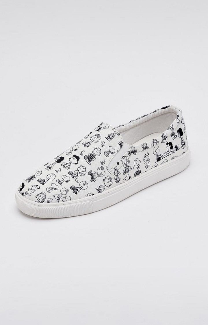 Men s Peanuts Snoopy Friends White Loafers
