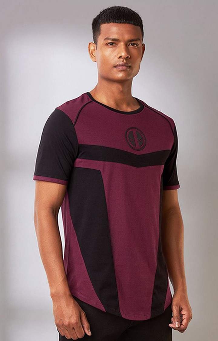 Men s Deadpool The Suit Black Red Printed Regular T Shirt