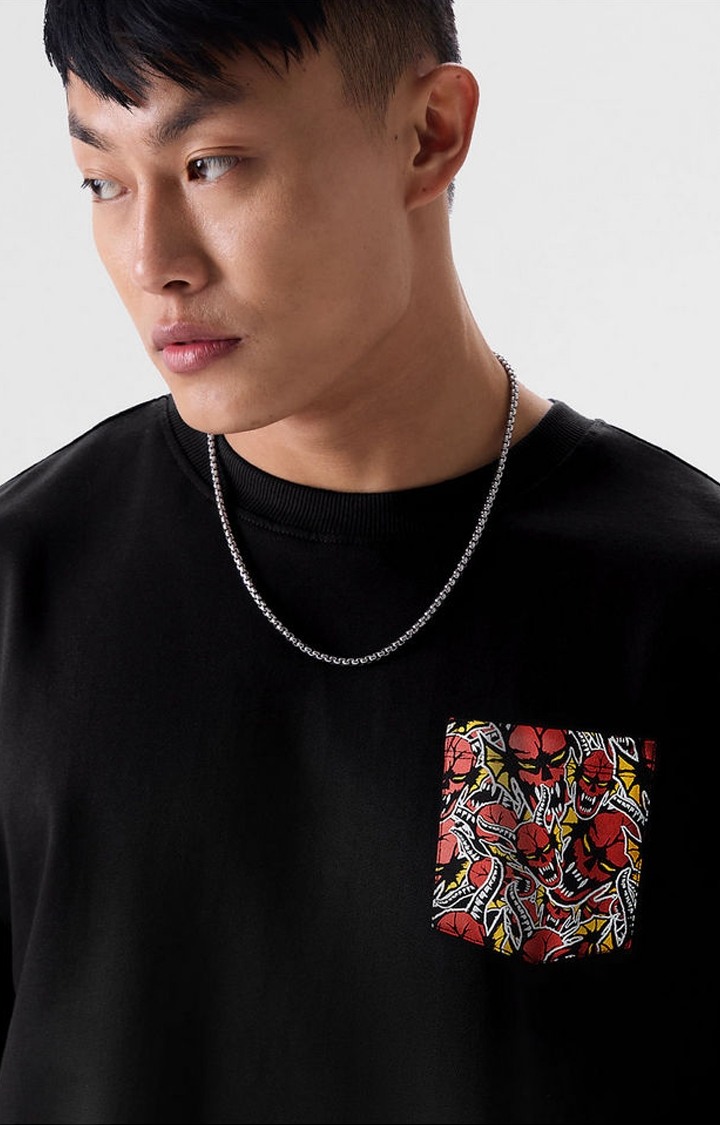 Men's Stranger Things: The Hellfire Club Black Printed Oversized T-Shirt